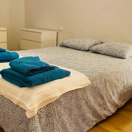 Piso 3 Habitaciones Al Lado Del Auditorio Y A 5 Min De Oviedo Centro ภายนอก รูปภาพ