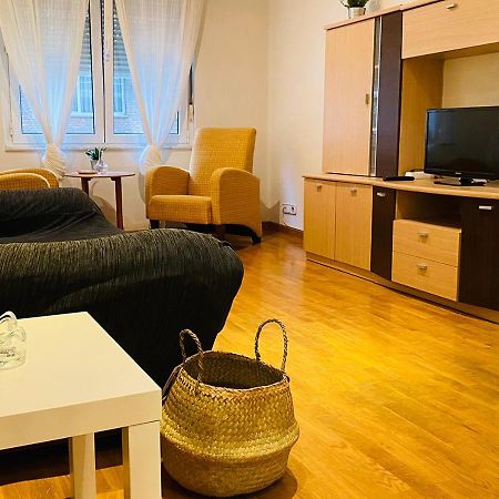 Piso 3 Habitaciones Al Lado Del Auditorio Y A 5 Min De Oviedo Centro ภายนอก รูปภาพ