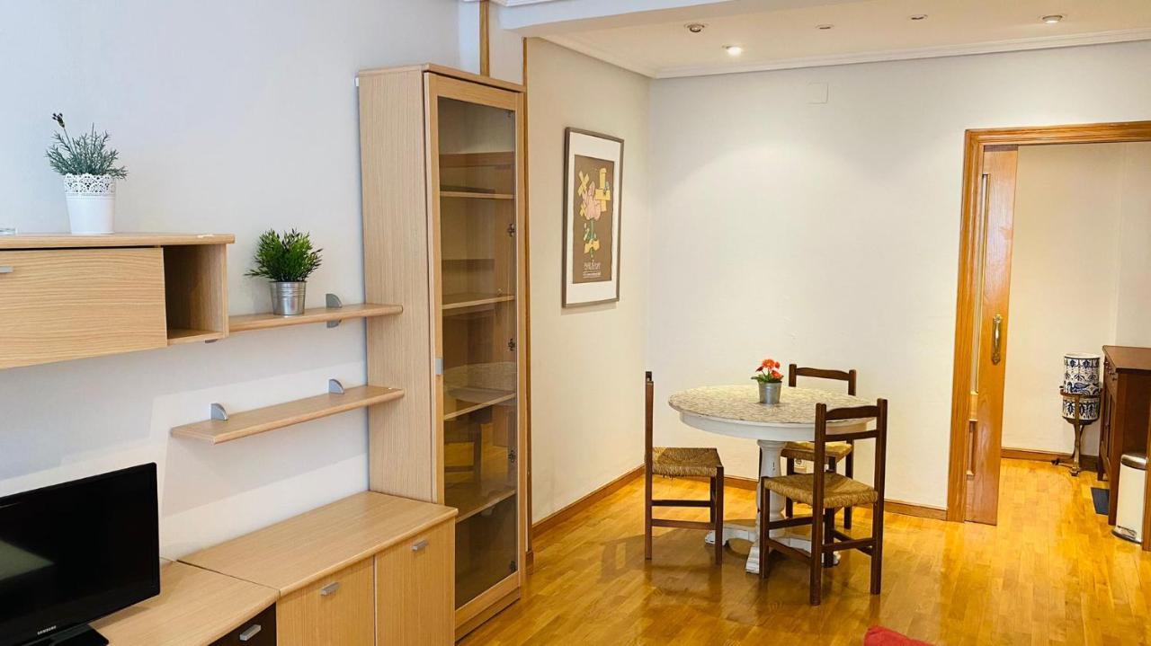 Piso 3 Habitaciones Al Lado Del Auditorio Y A 5 Min De Oviedo Centro ภายนอก รูปภาพ