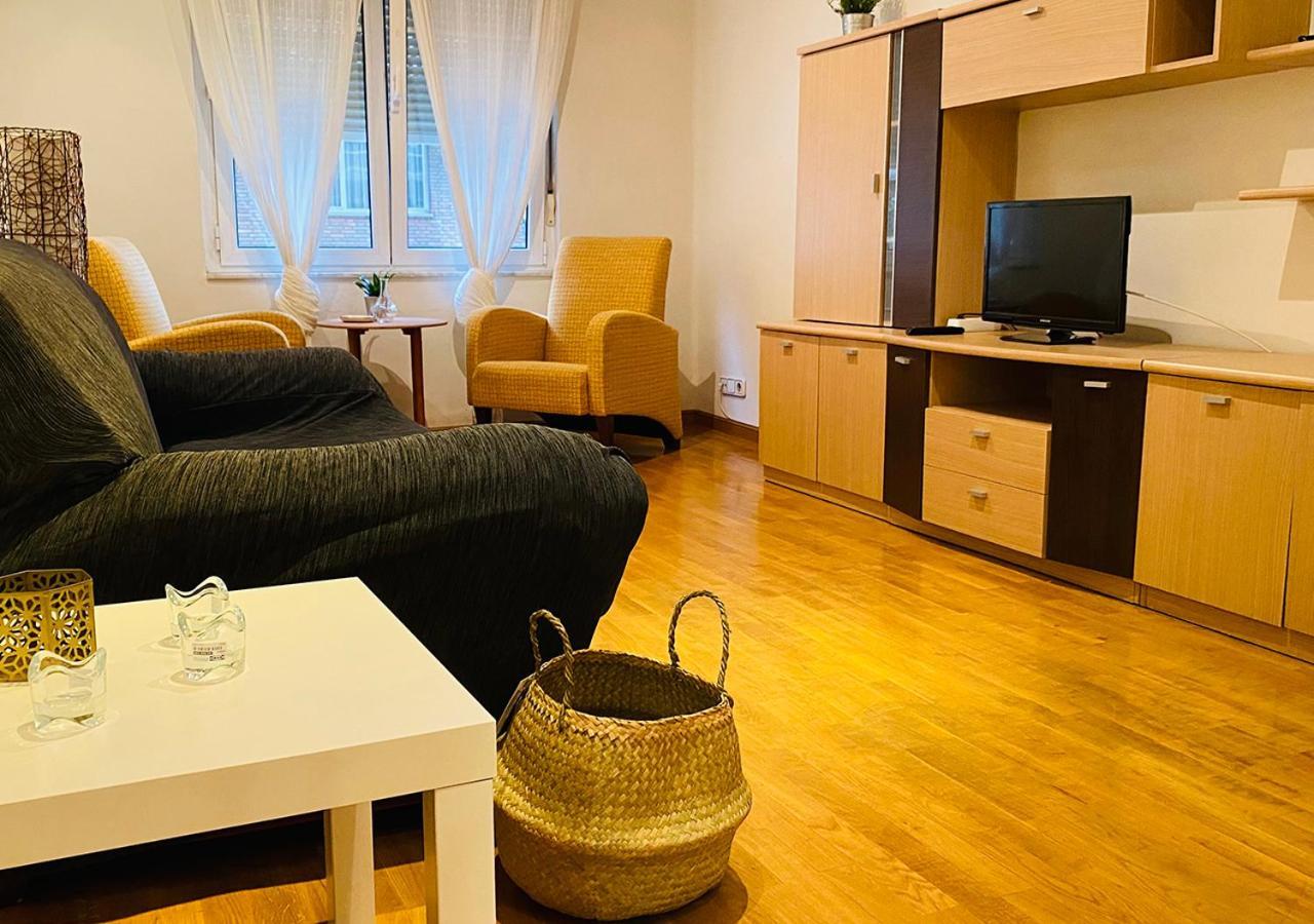 Piso 3 Habitaciones Al Lado Del Auditorio Y A 5 Min De Oviedo Centro ภายนอก รูปภาพ